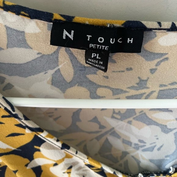 N Touch Tunic mustard yellow and dark blue print Large Petite - Picture 2 of 2